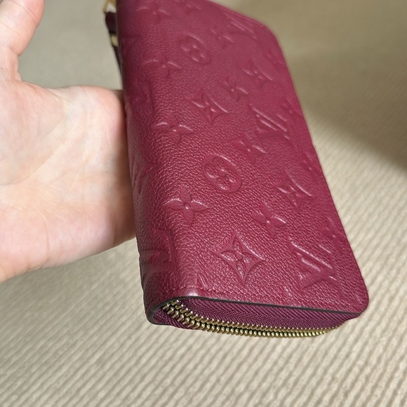 Authentic Louis Vuitton Empreinte zippy wallet - Picture 14 of 16